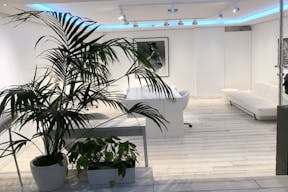 Beautiful Le Marais Showroom - Image 11