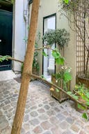 Beautiful Le Marais Showroom - Image 14