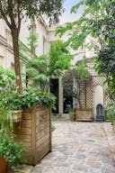 Beautiful Le Marais Showroom - Image 15