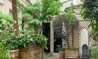 Beautiful Le Marais Showroom - Image 15