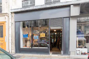 Trendy Le Marais Pop-Up Store - Image 5