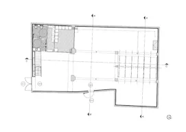 Industrial Showroom in Le Marais - Image 10
