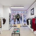 Unique Shop in Busy Center