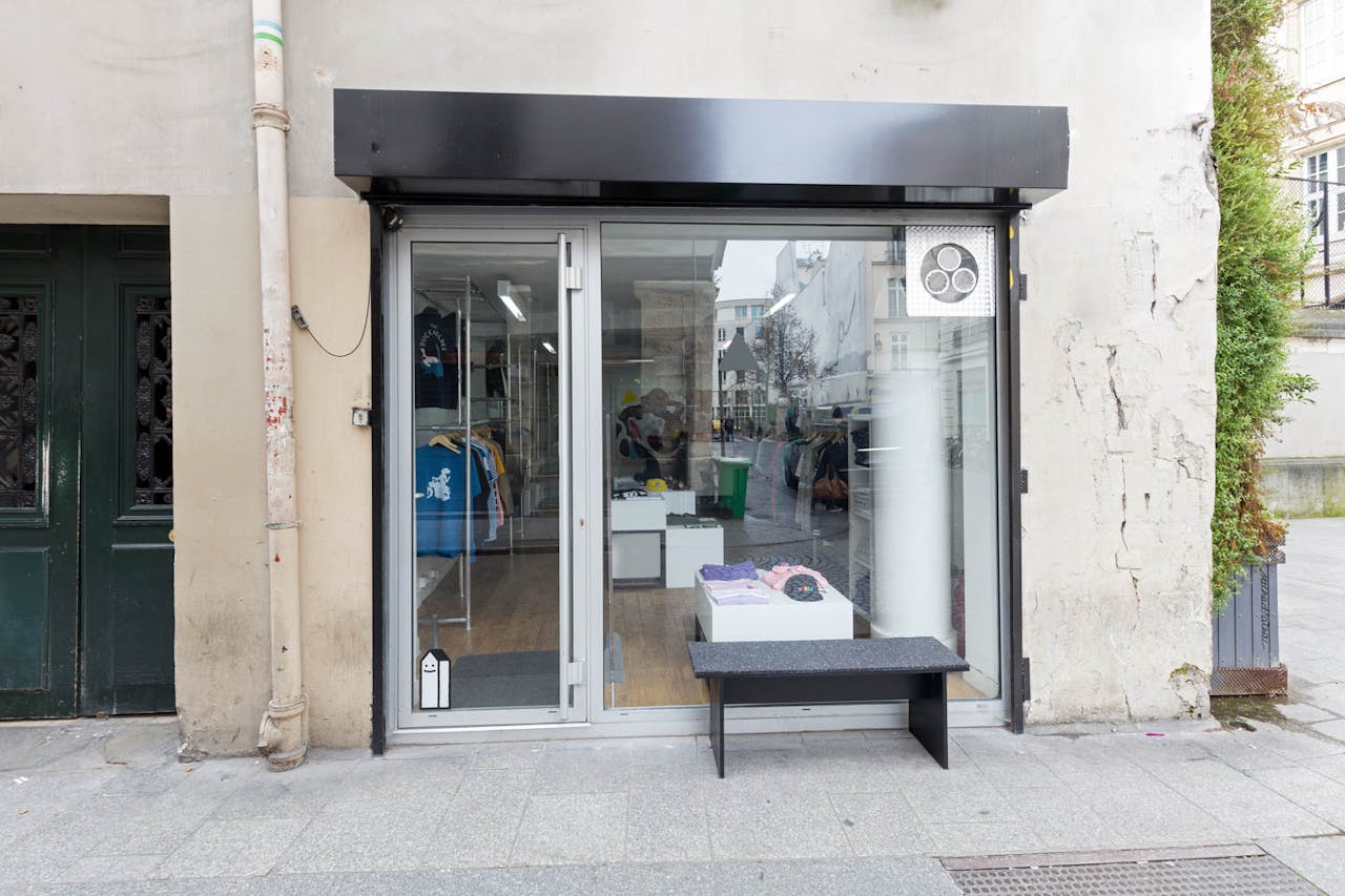 Pop-Up Boutique in Étienne Marcel - Image 2