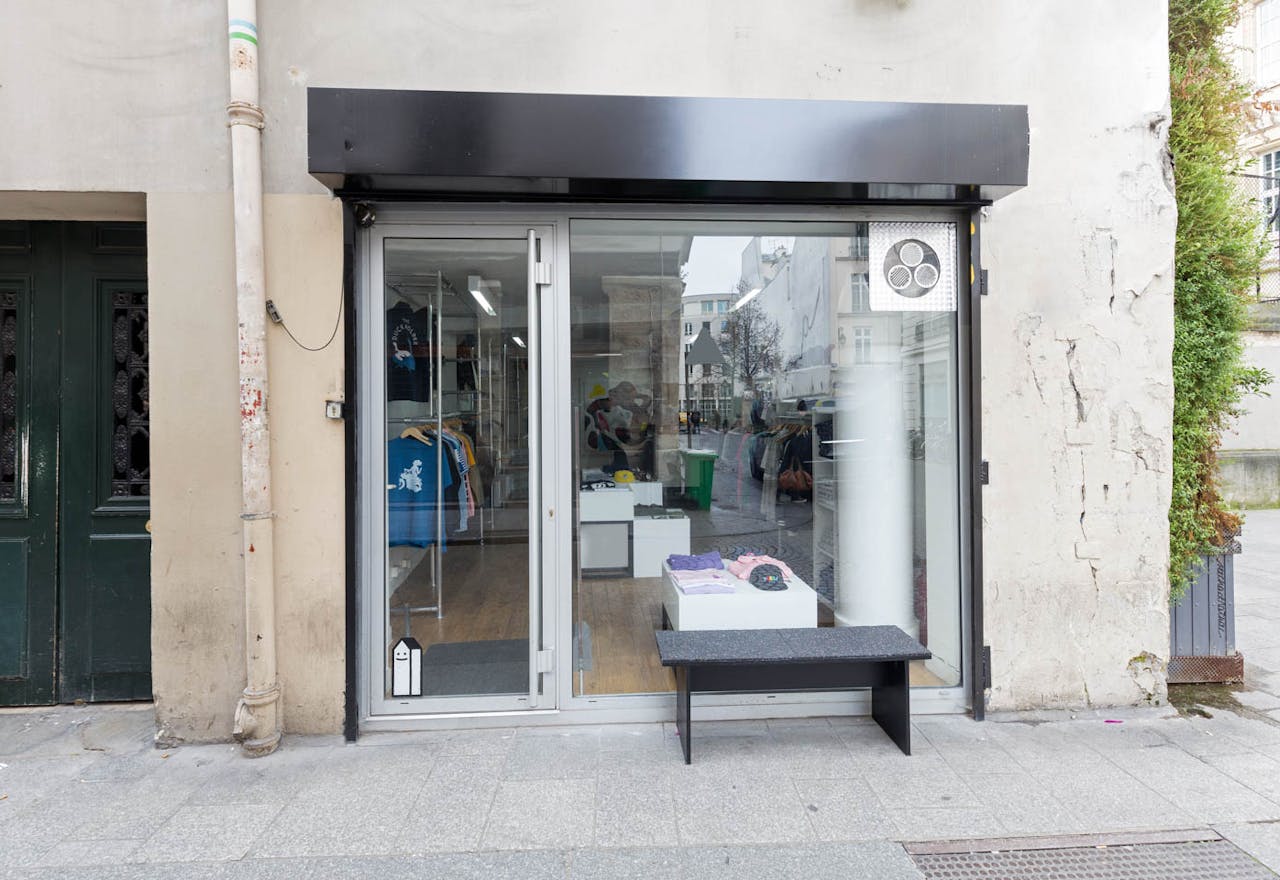 Pop-Up Boutique in Étienne Marcel - Image 2