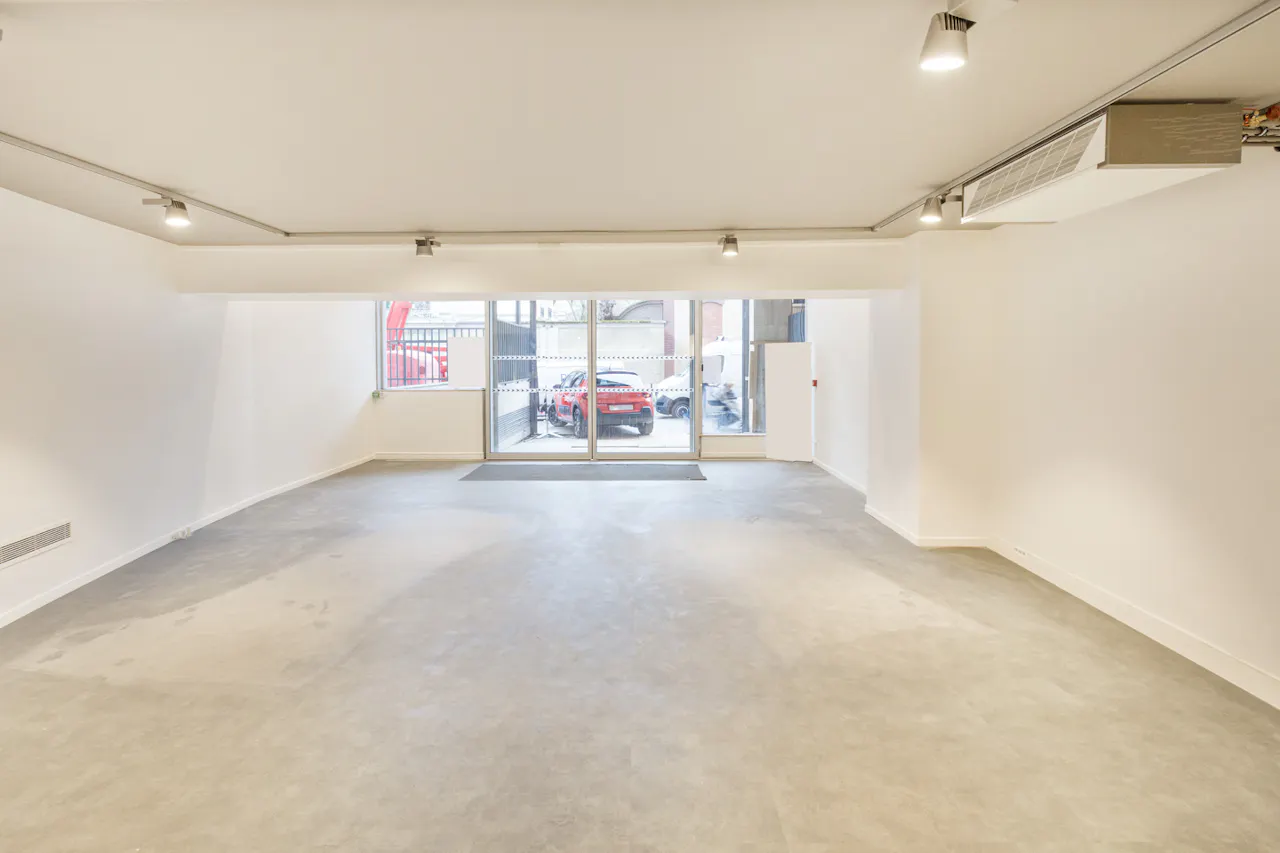Showroom in Trocadéro - Image 0