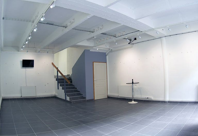 Cosy Art Gallery in Le Havre - Image 0