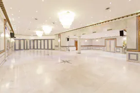 Event Space in Champs Elysées - Image 0