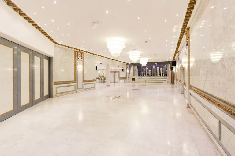 Event Space in Champs Elysées - Image 1