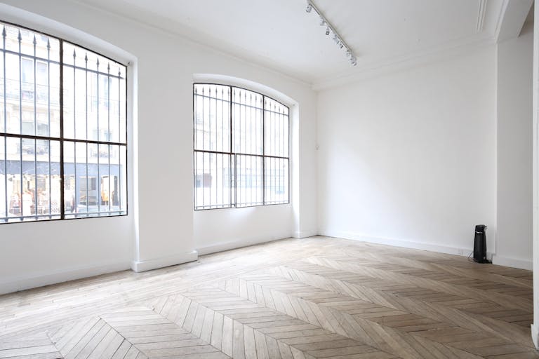 Pop-Up Shop in Prime Le Marais - Image 1