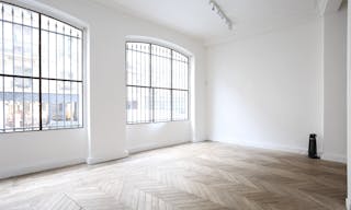 Pop-Up Shop in Prime Le Marais - Image 1