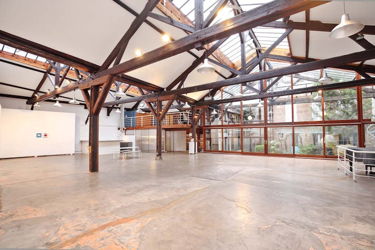 Showroom in Canal Saint Martin - Image 0