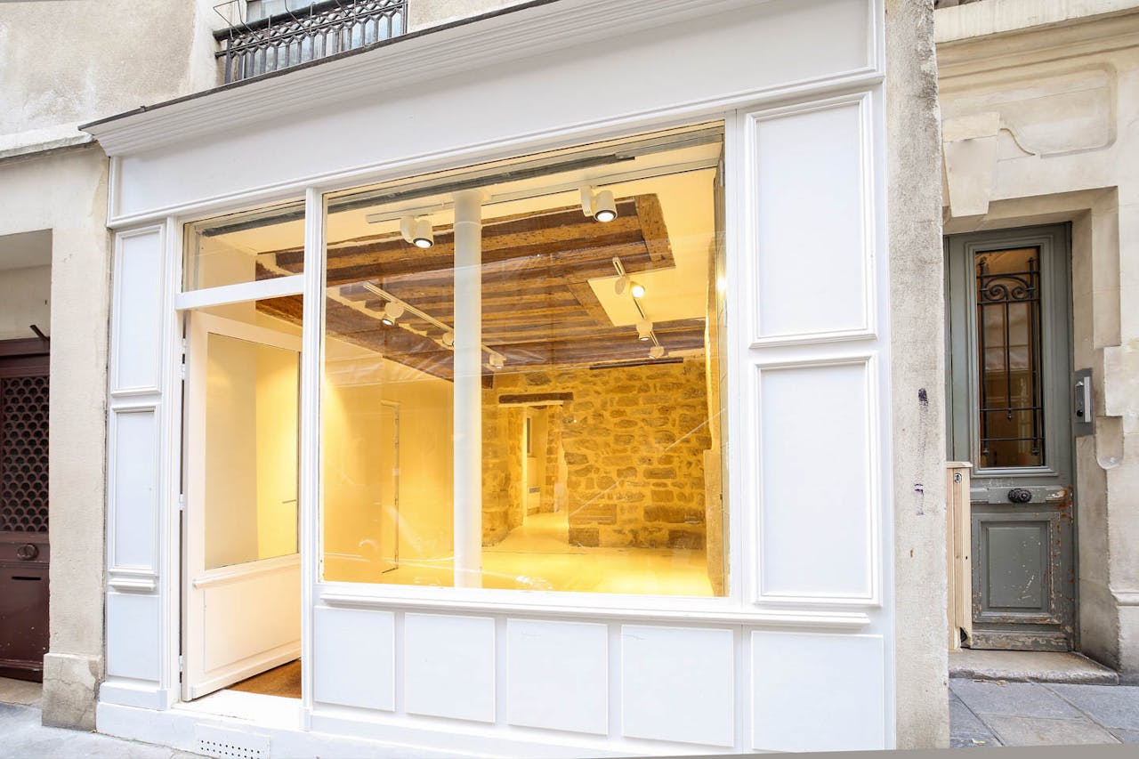 Charming Le Marais Pop-Up Shop - Image 2