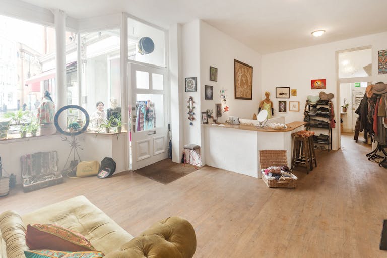 Welcoming Boutique in Fulham - Image 1