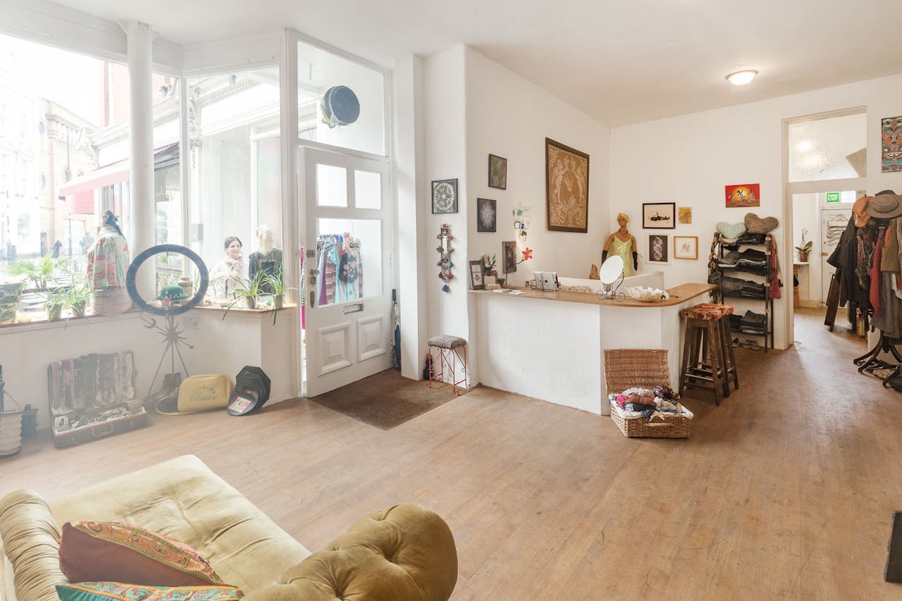 Welcoming Boutique in Fulham - Image 1