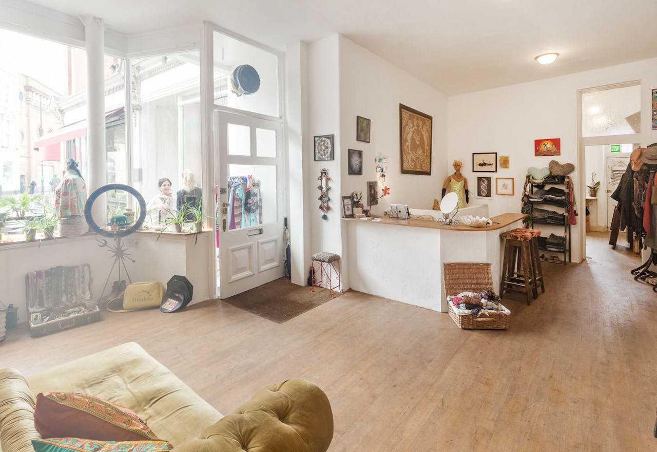 Welcoming Boutique in Fulham - Image 1
