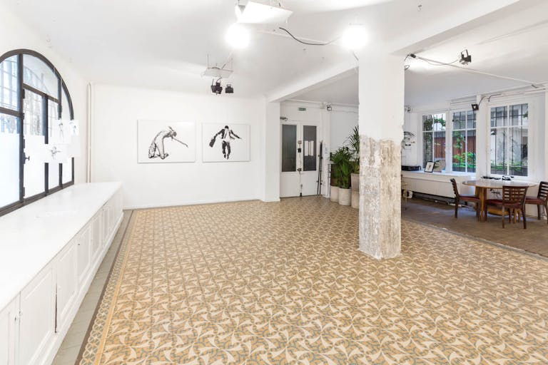 Art Deco Showroom in Le Marais - Image 3