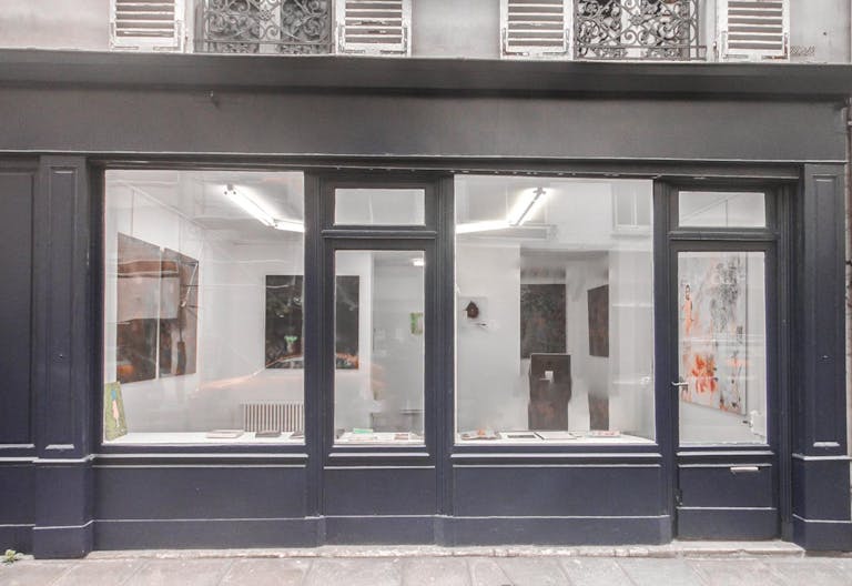Gallery Space in Le Marais - Image 3