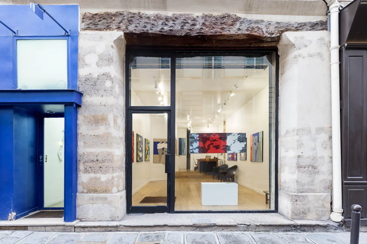 Gallery Space in Saint-Germain - Image 2
