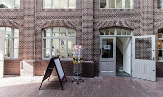 Pop-Up Store Near Hallenkwartier - Image 1