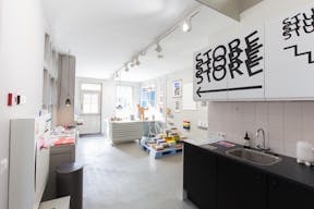 Pop-Up Store Near Hallenkwartier - Image 2