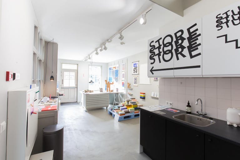 Pop-Up Store Near Hallenkwartier - Image 2