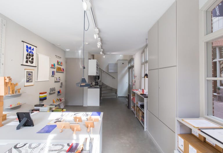 Pop-Up Store Near Hallenkwartier - Image 4