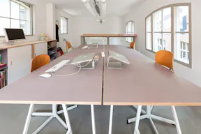 Pop-Up Store Near Hallenkwartier - Image 6