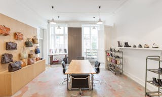 Versatile Le Marais Showroom - Image 0