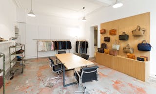 Versatile Le Marais Showroom - Image 1