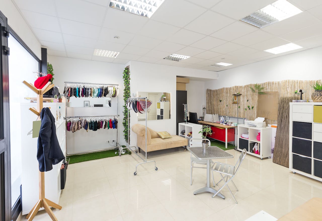 Pop-Up Store in Bastille - Image 1