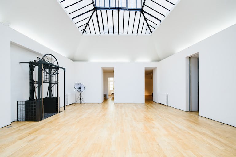 Sublime Le Marais Showroom - Image 0