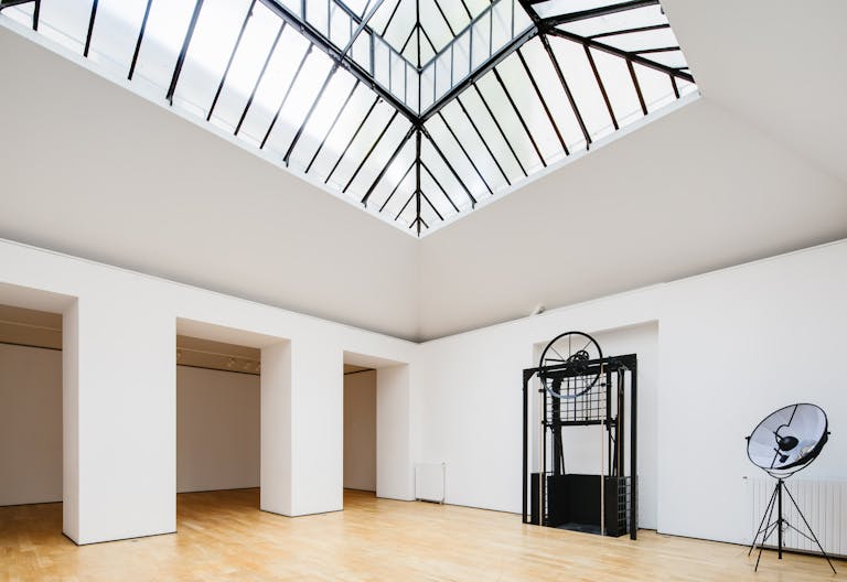 Sublime Le Marais Showroom - Image 1