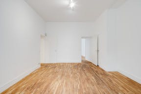 Sublime Le Marais Showroom - Image 17