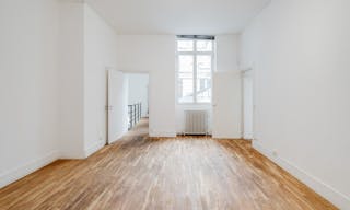 Sublime Le Marais Showroom - Image 18