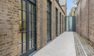 Luxury Studio Space in Chelsea - Image 5