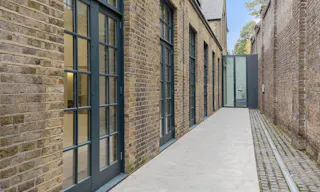 Luxury Studio Space in Chelsea - Image 5