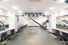 Modern Showroom in Palais Royal - Image 0