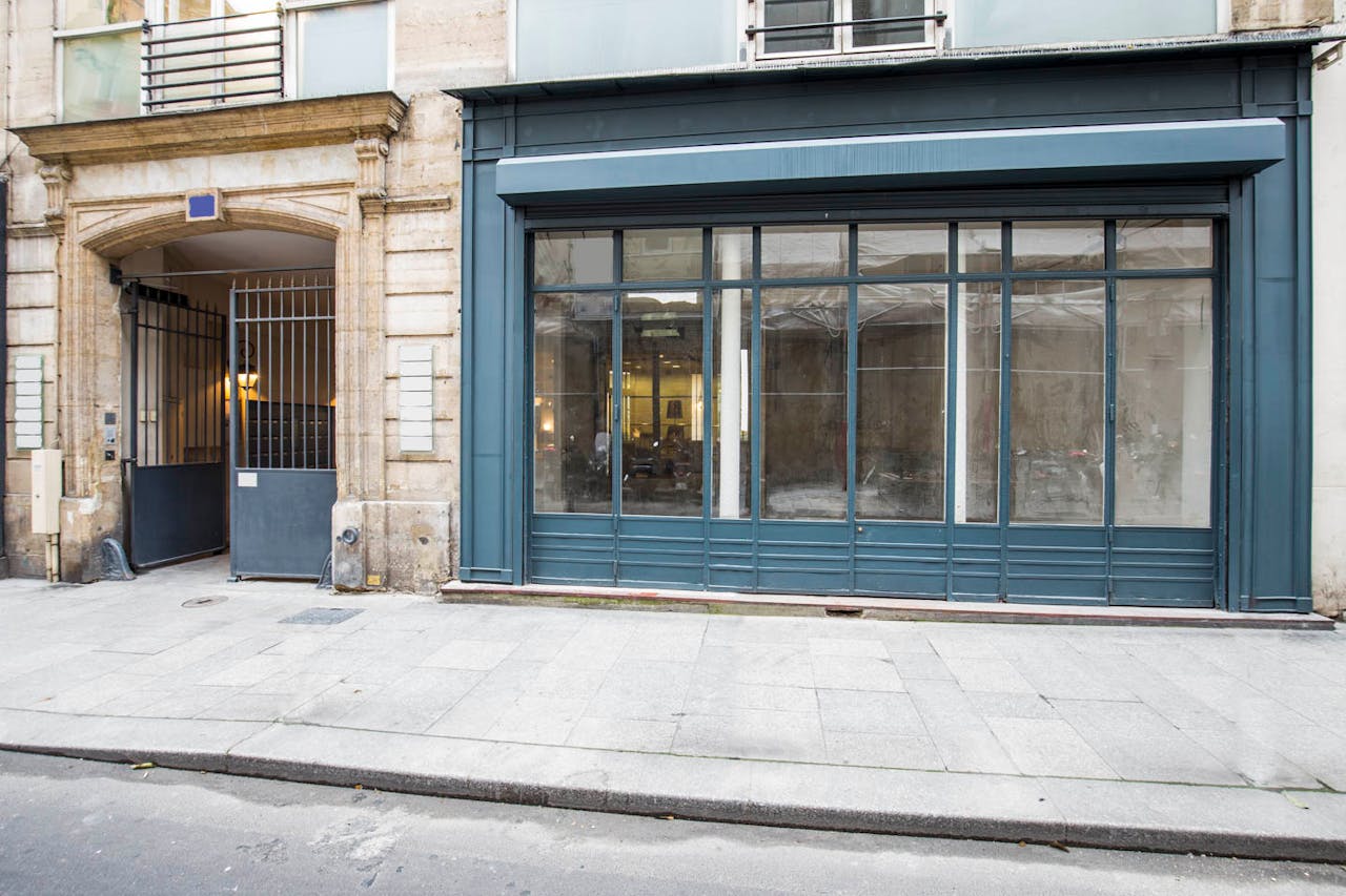 Raw Retail Space in Le Marais - Image 0