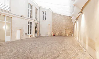 Prime Le Marais Shop and Showroom - Image 2
