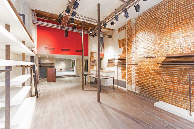 Prime Saint-Germain Retail Space - Image 2