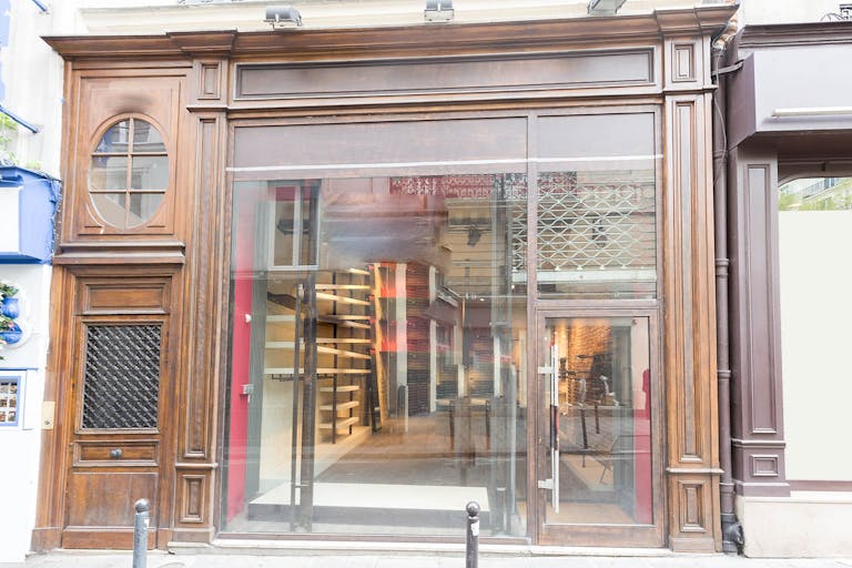 Prime Saint-Germain Retail Space - Image 3