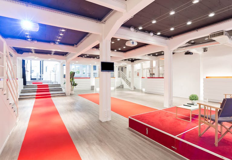 Showroom in Batignolles - Image 0