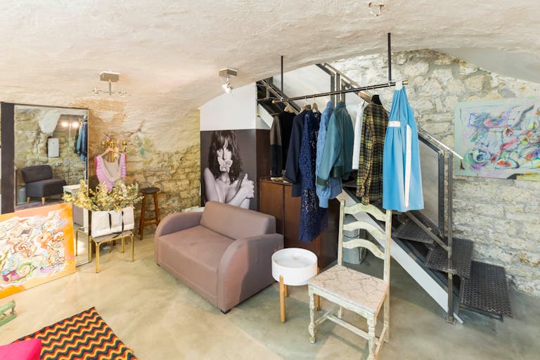 Charming Le Marais Retail Space - Image 2