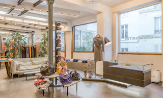 Modern Showroom in Le Marais - Image 0
