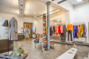 Modern Showroom in Le Marais - Image 1