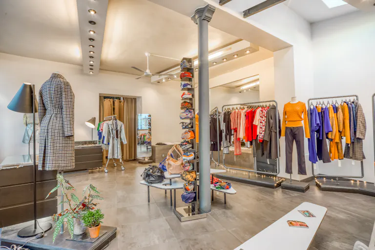 Modern Showroom in Le Marais - Image 1