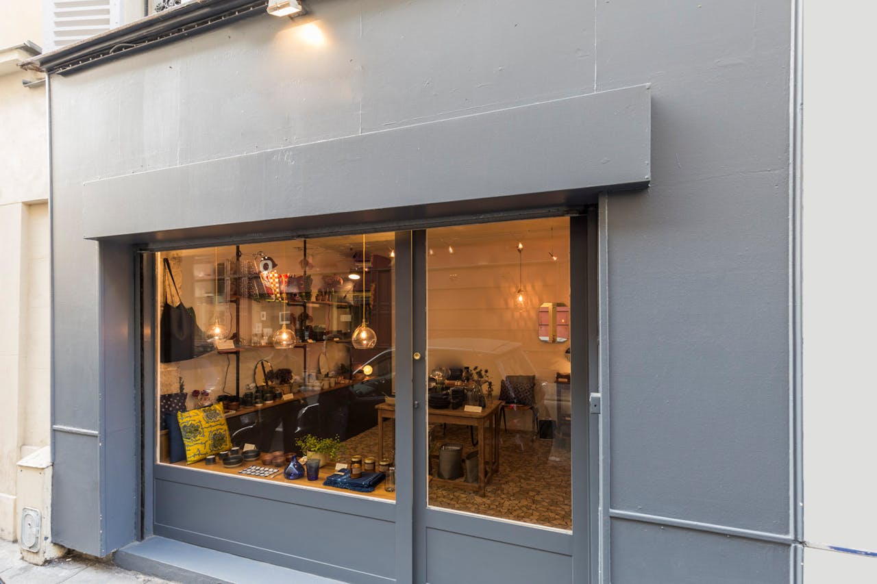 Pop-Up Store in Le Marais - Image 2