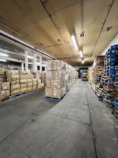 13,000 SQ FT ? PRIME BUSHWICK WAREHOUSE ? HIGH CEILINGS TO LEASE - Image 1