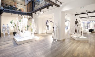 Vast Showroom in Montorgueil - Image 1